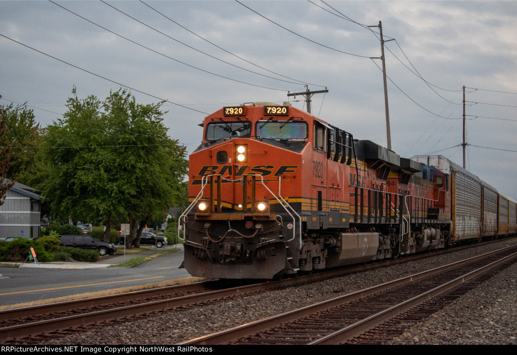 BNSF 7920